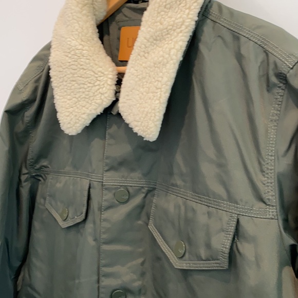 NEW Ugg Men’s Nylon Trucker Jacket - Picture 8 of 12